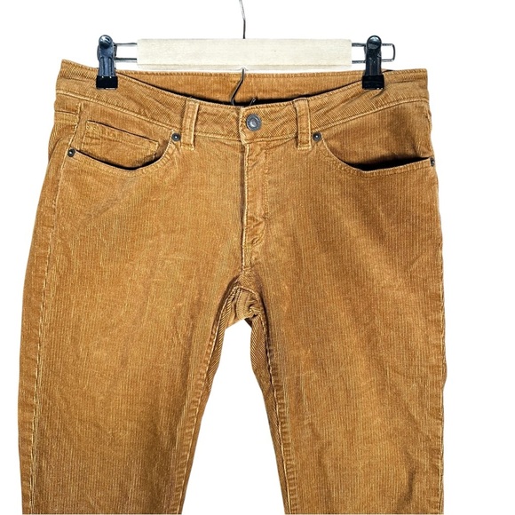 PATAGONIA Everyday Fitted Organic Cotton Corduroy Pants in bence brow - Picture 7 of 14
